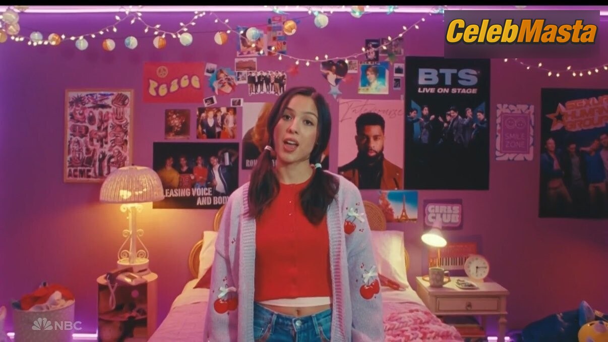 Olivia Rodrigo Photo Collection from Saturday Night Live photo 3