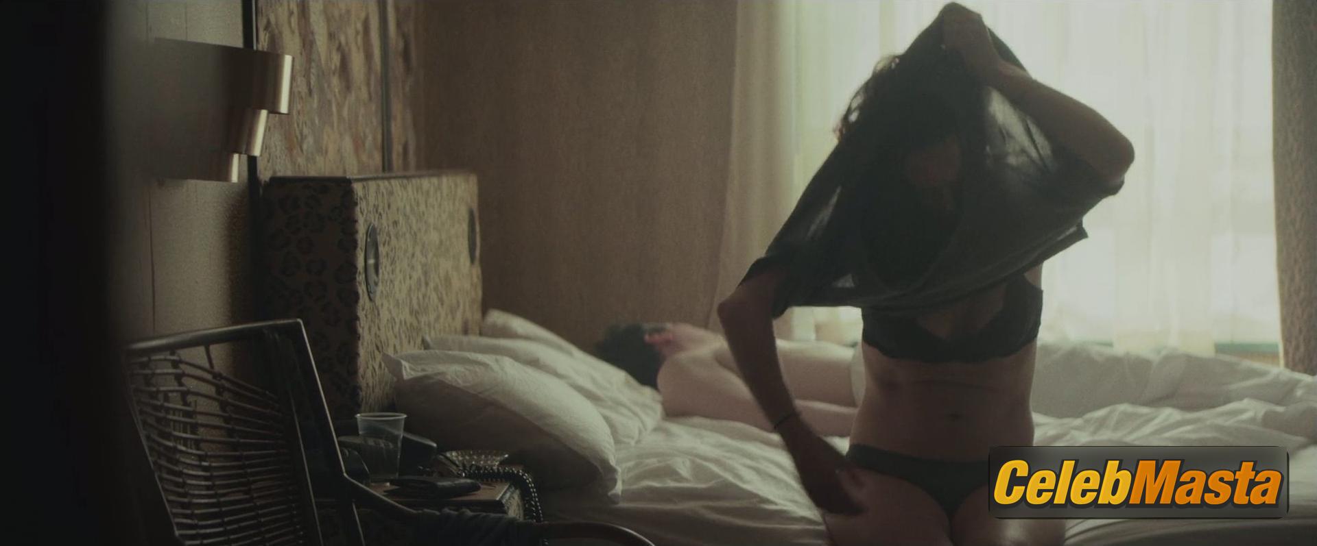 Photo Gallery: Olivia Wilde in Meadowland photo 1