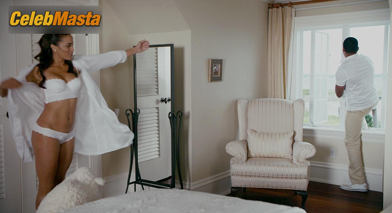 Paula Patton Photo Set from Jumping The Broom photo 3