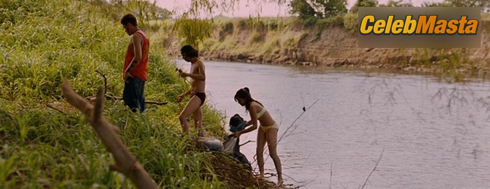 Photo Gallery: Paulina Gaitan in Sin Nombre photo 1