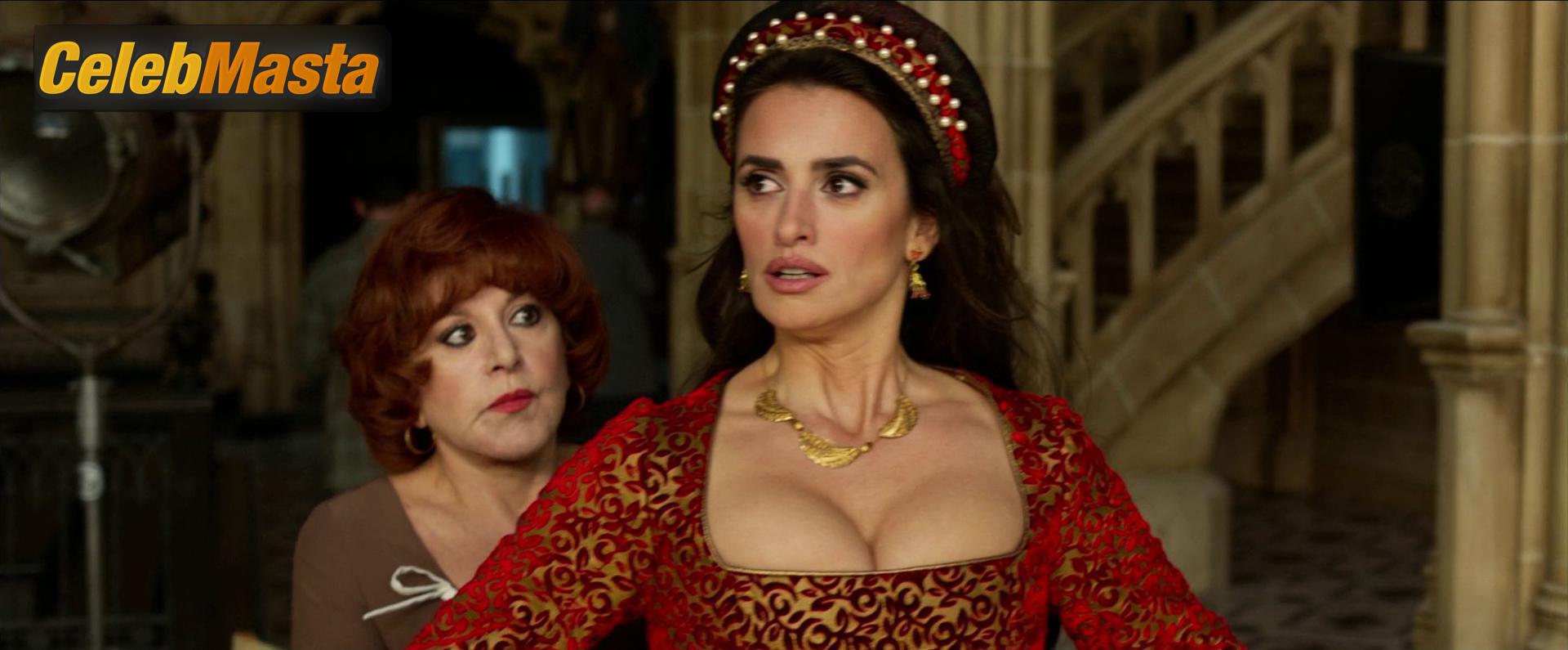 Penelope Cruz Photo Collection from The Queen Of Spain photo 3