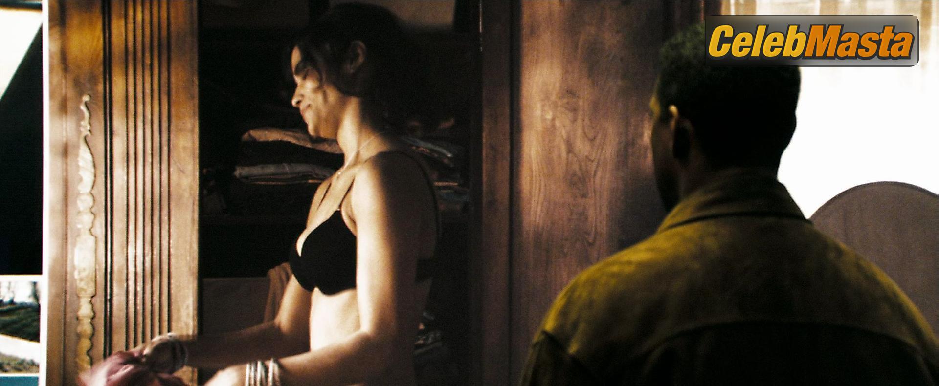 Paula Patton Photo Collection from Deja Vu photo 1
