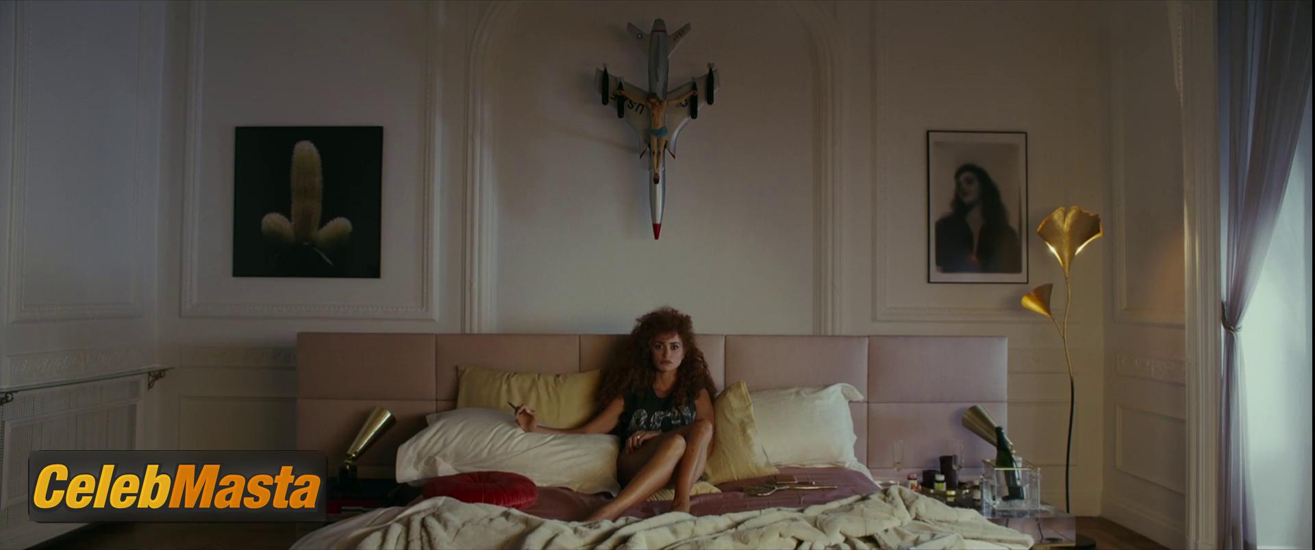 Penelope Cruz Photo Set from Official Competition photo 3