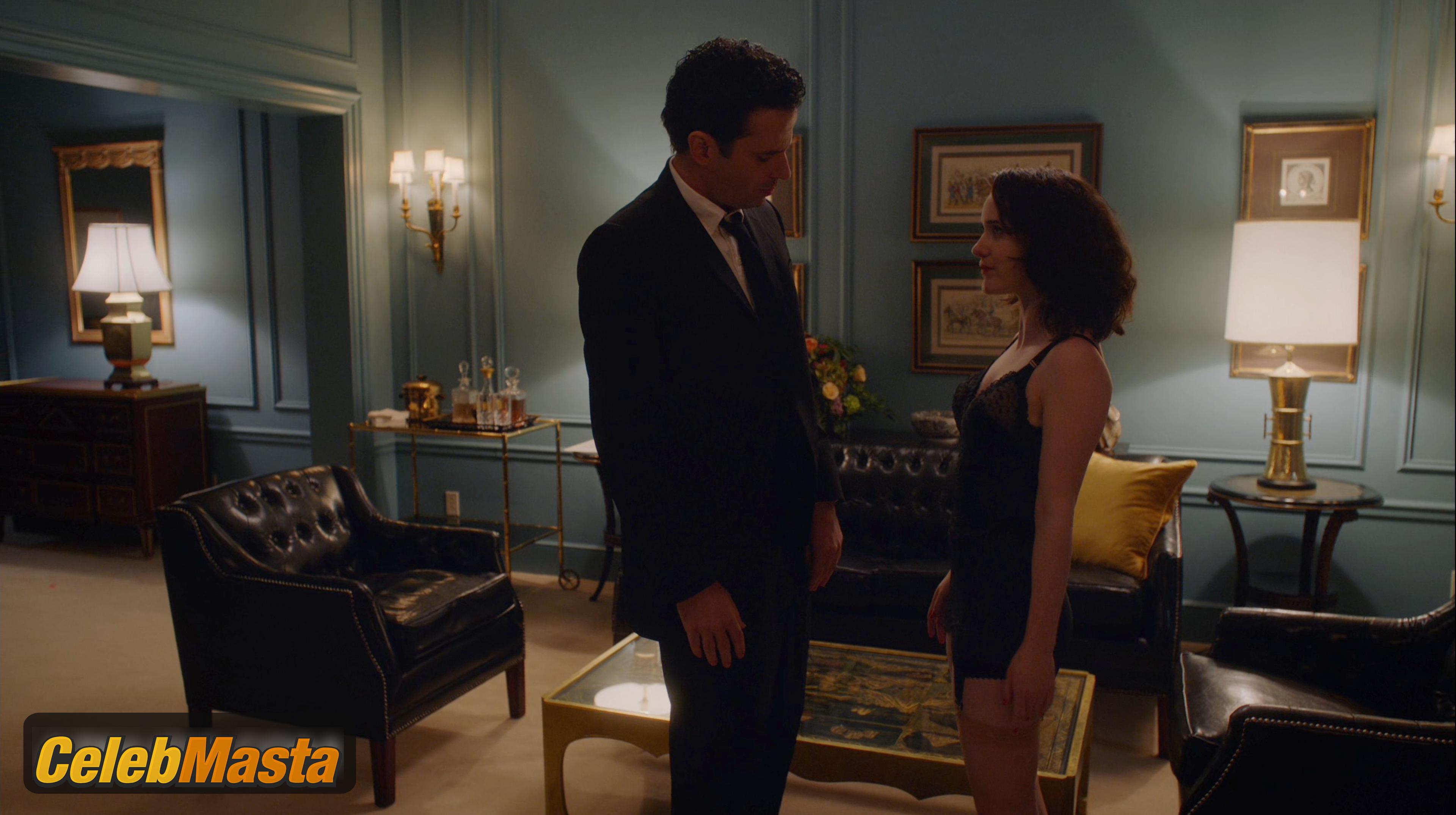 Rachel Brosnahan Photo Gallery from The Marvelous Mrs. Maisel photo 4
