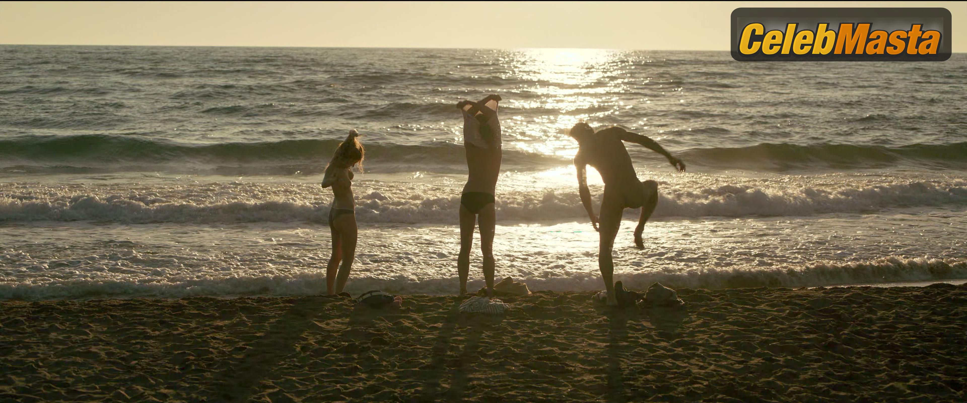 Riley Keough Scene Photos Gallery from Earthquake Bird photo 1