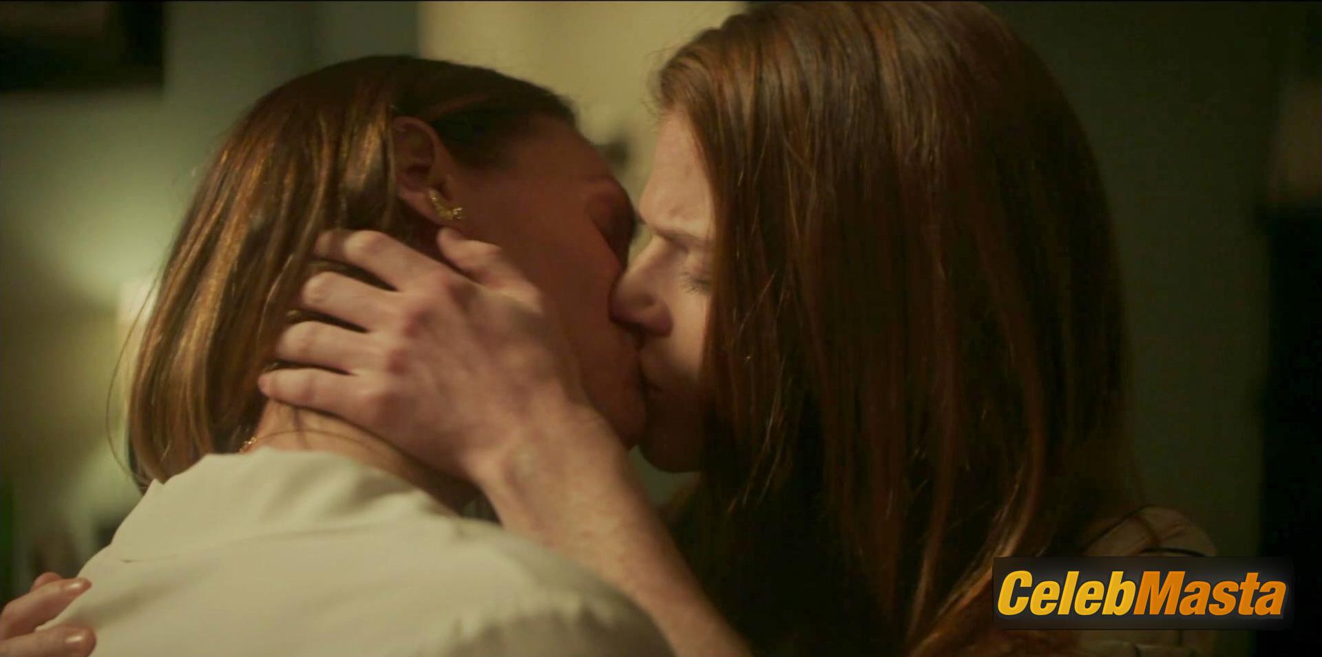 Rose Leslie Photo Set from Vigil photo 3