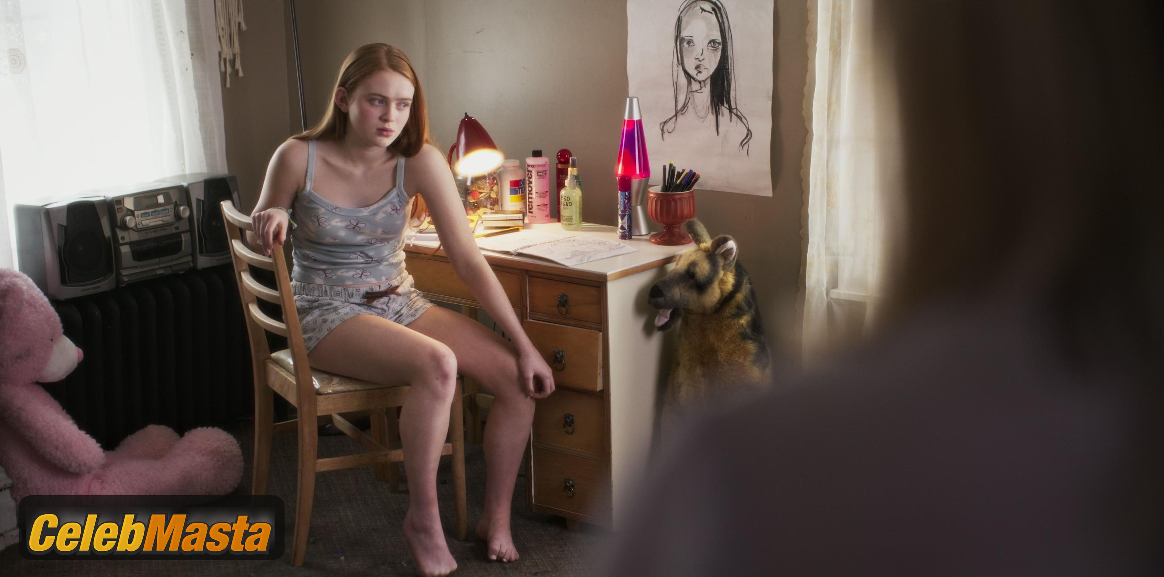 Sadie Sink Photos from Dear Zoe photo 1