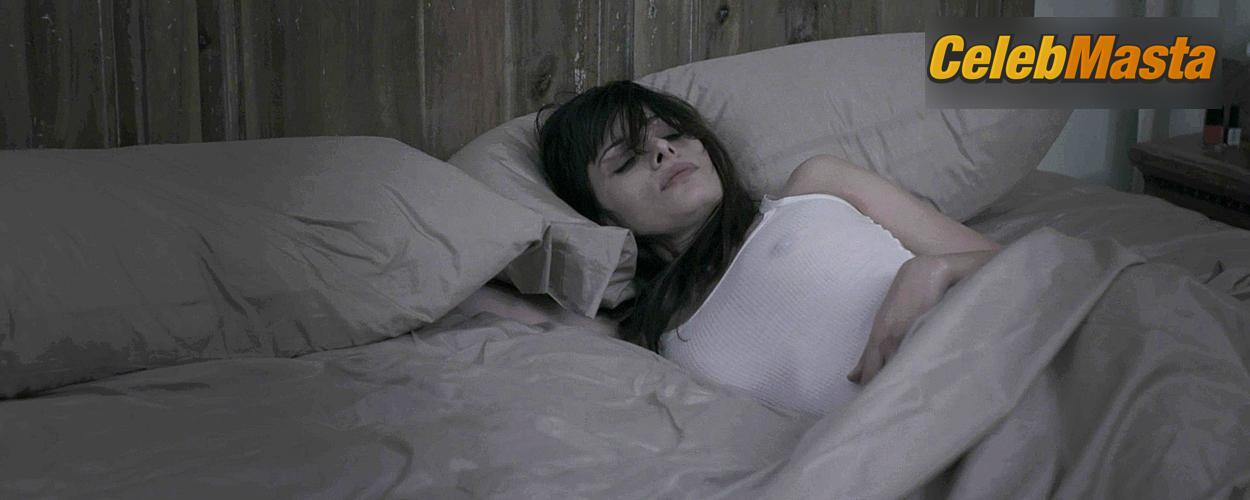 Photo Gallery: Sarah Shahi in Static photo 4