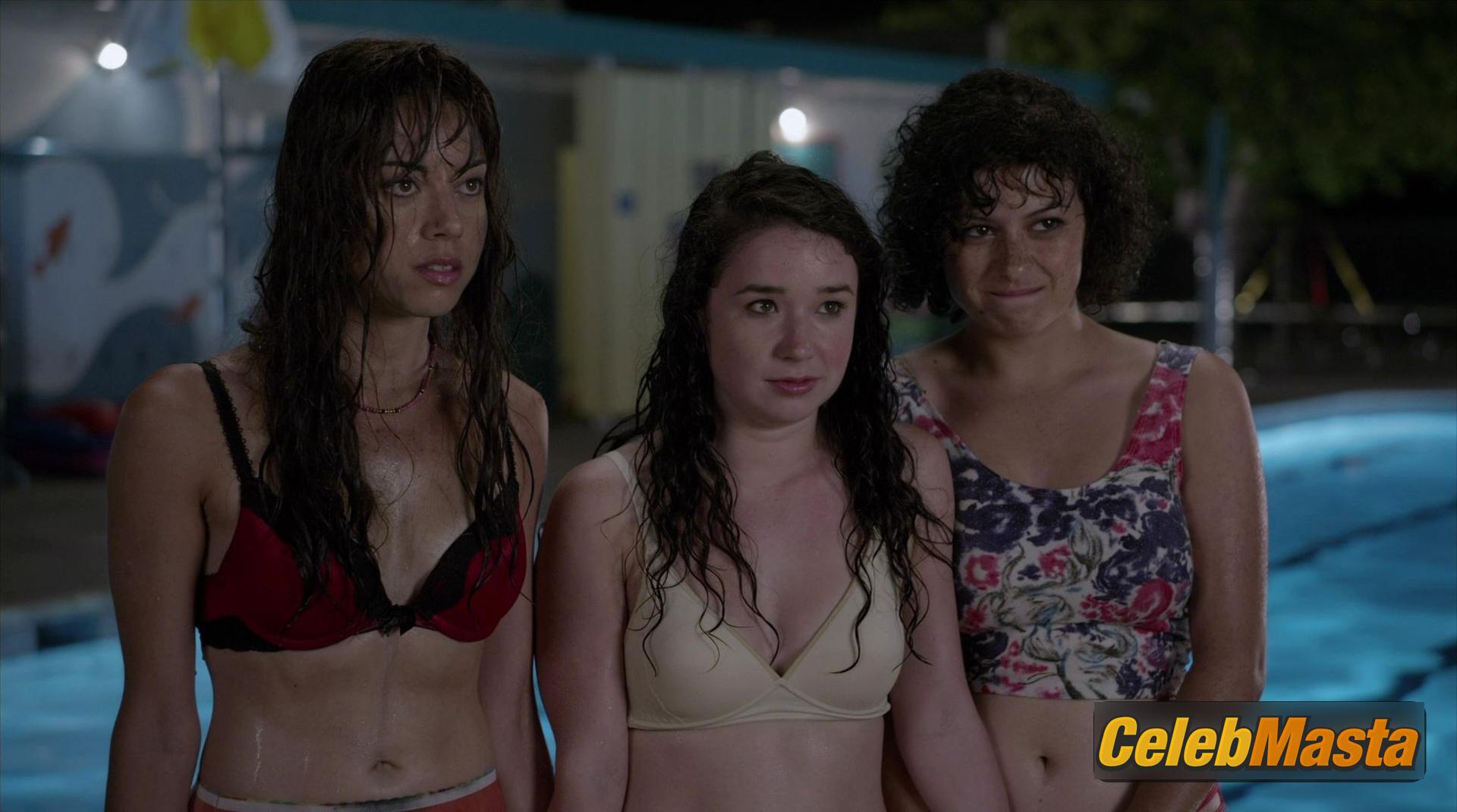 Sarah Steele Scene Photos Gallery from The To Do List photo 2