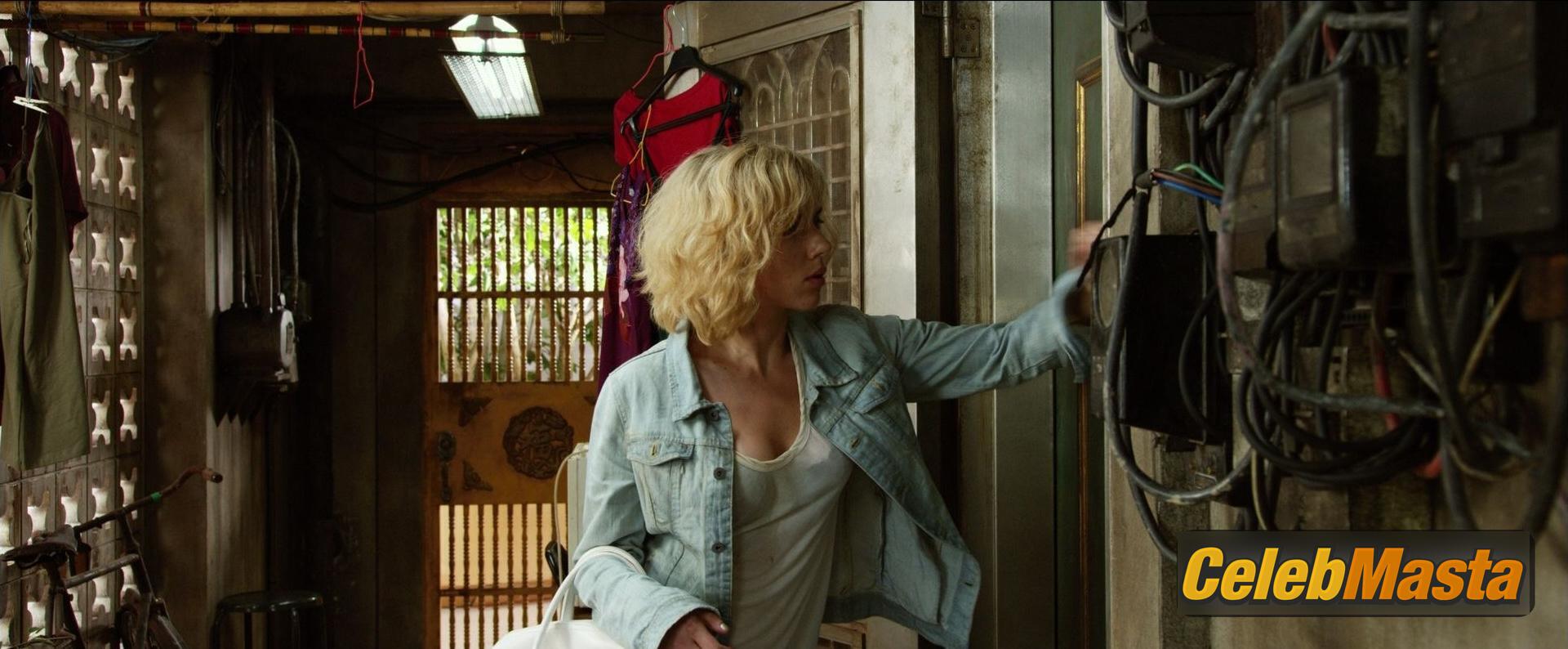 Scarlett Johansson Photos from Lucy photo 4
