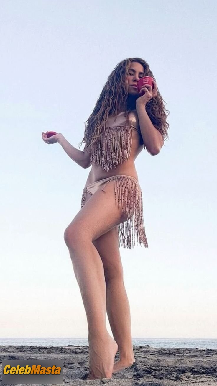 Shakira Photo Gallery from The Body Nation photo 1