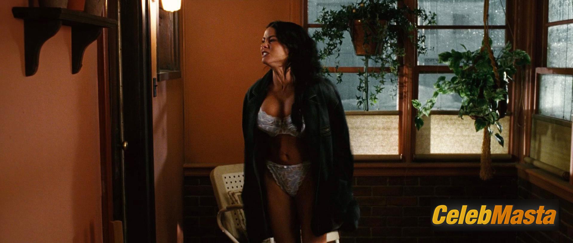 Sofia Vergara Photo Set from Four Brothers photo 2