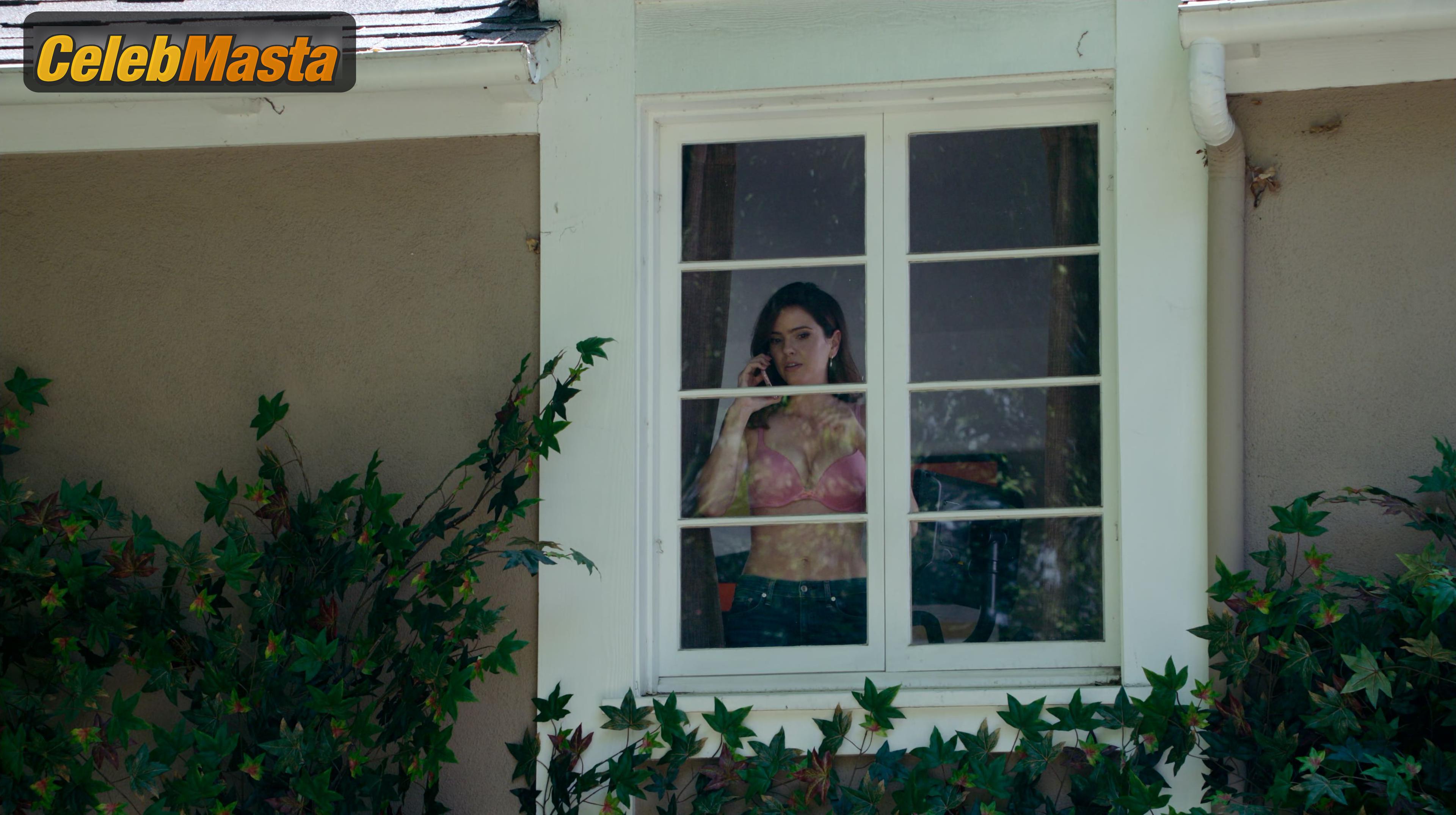 Shelley Hennig Photo Collection from The Woman In The House Across The Street From The Girl In The Window photo 2