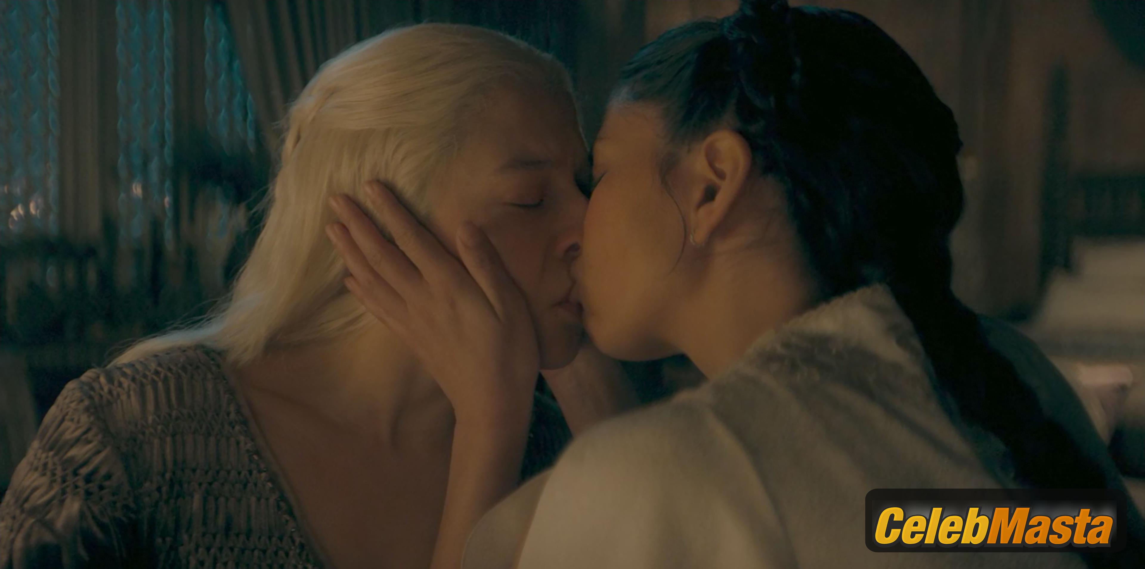 Sonoya Mizuno Photo Collection from House Of The Dragon photo 2