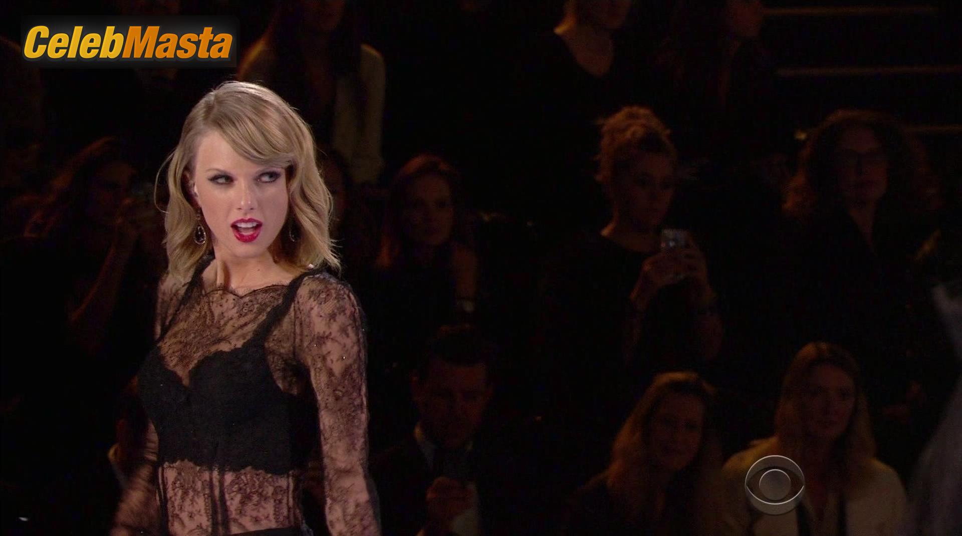 Taylor Swift Photo Collection from The Victoria’s Secret Fashion Show 2014 photo 3