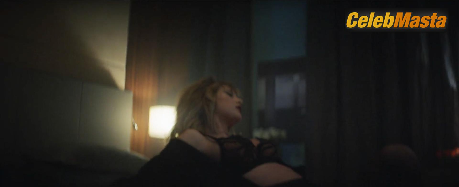 Taylor Swift Photos from I Don’t Wanna Live Forever photo 2