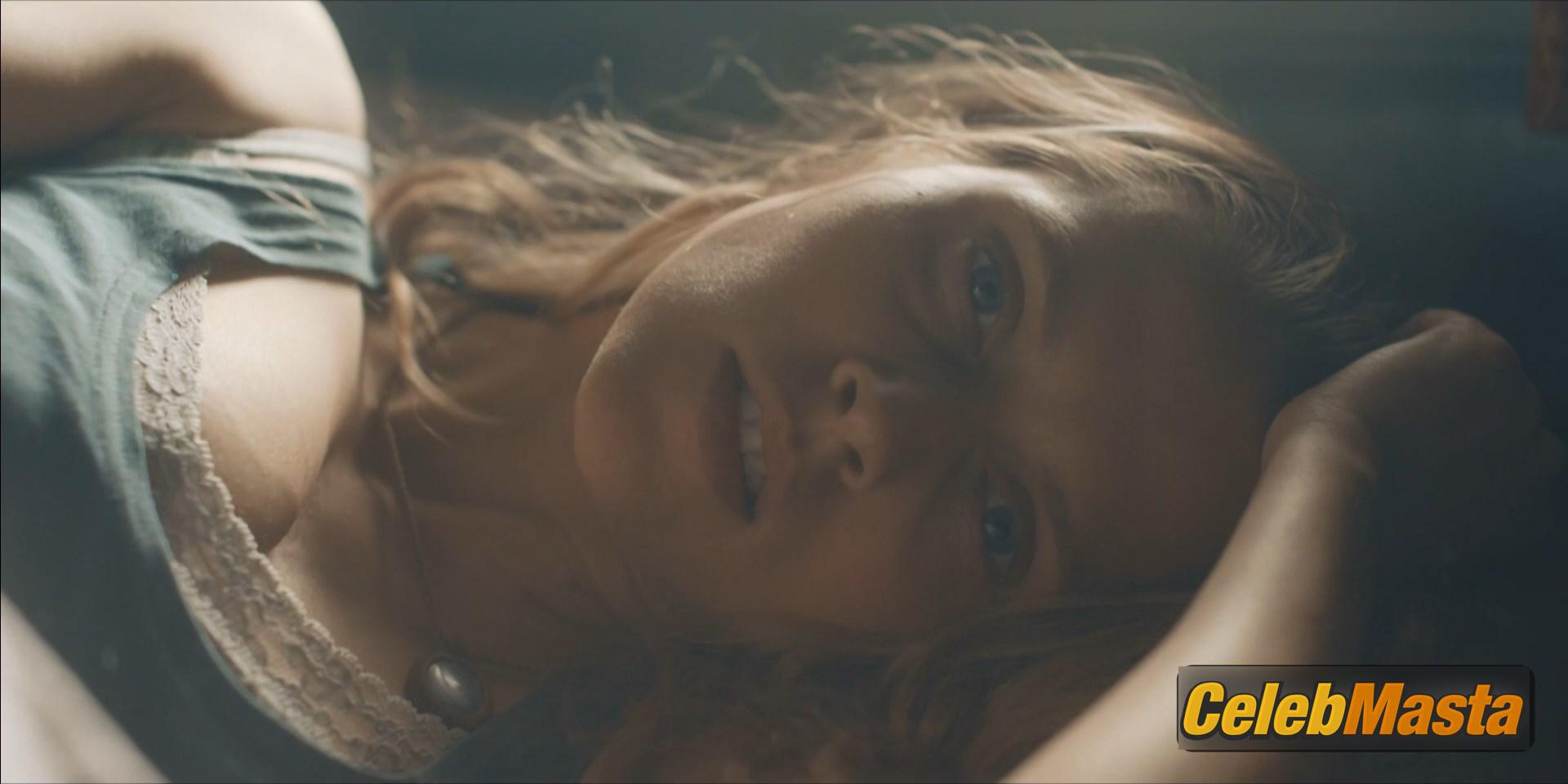 Teresa Palmer Photo Set from A Discovery Of Witches photo 3