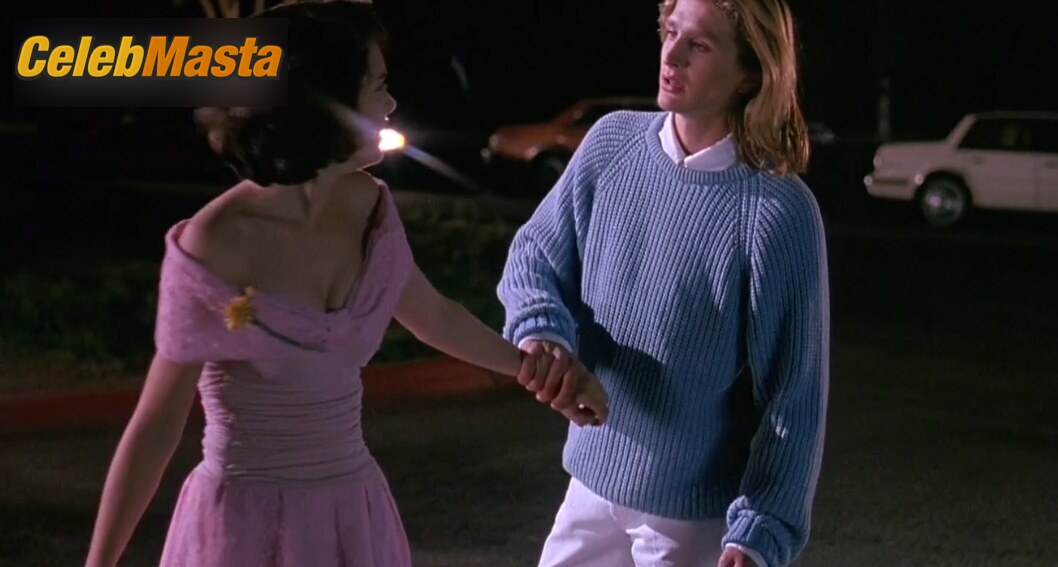 Winona Ryder Scene Photos Gallery from Welcome Home, Roxy Carmichael photo 1