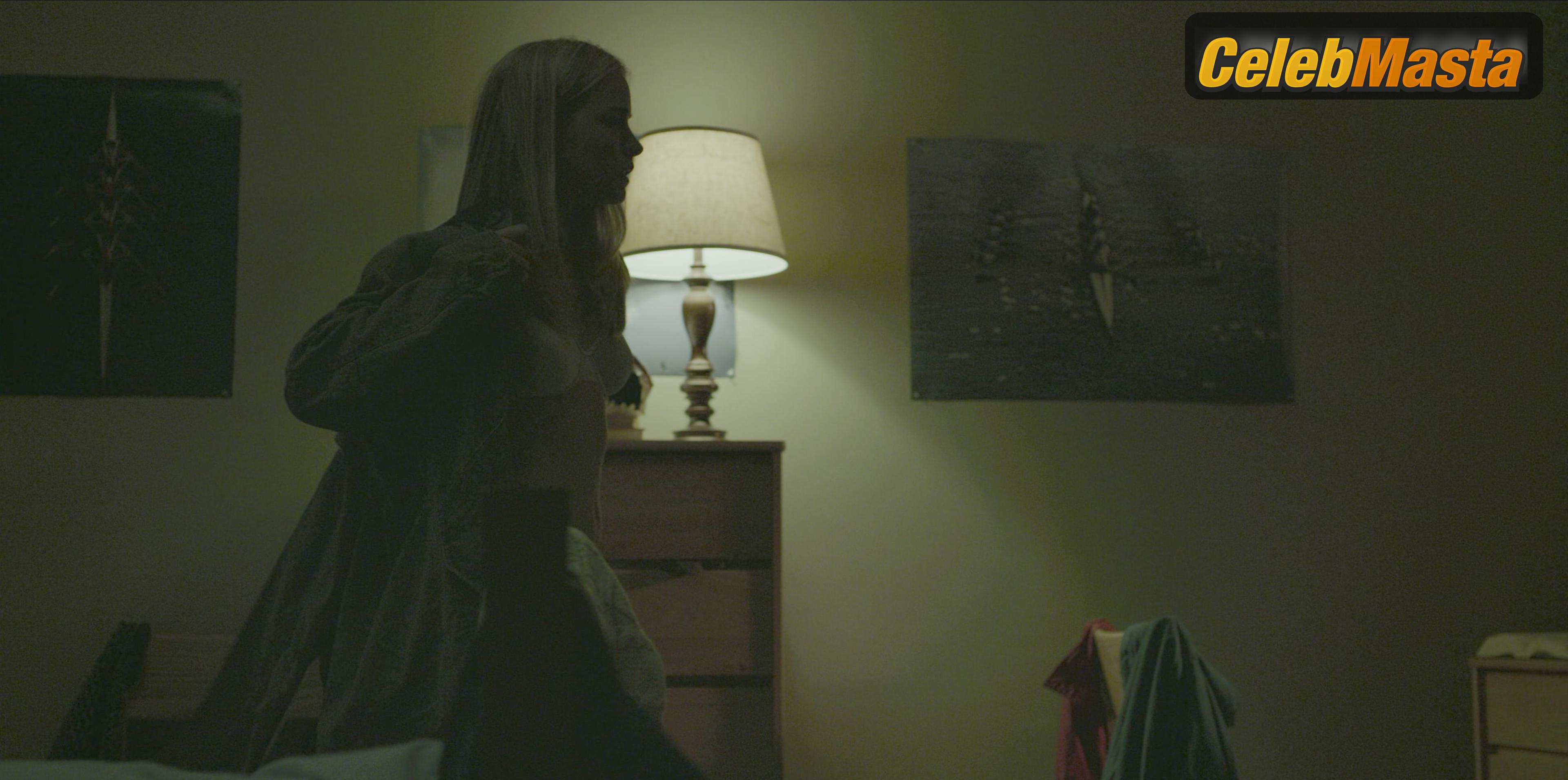 Willa Fitzgerald Photo Set from House Of Cards photo 1