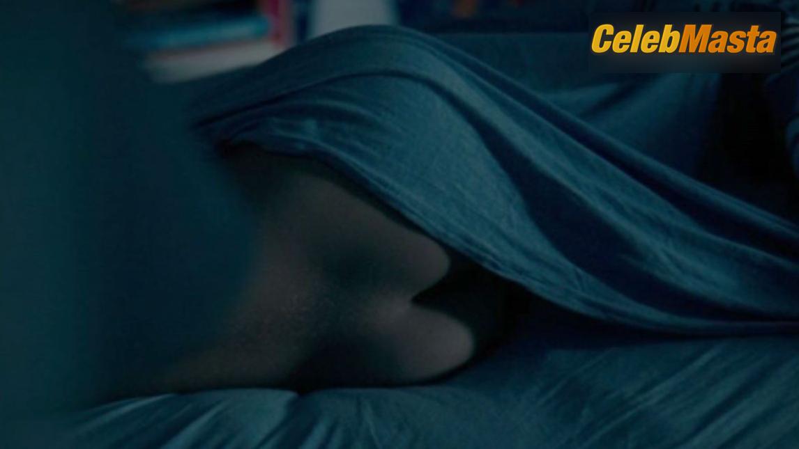 Photo Gallery: Zoe Kravitz in Birds Of America photo 2