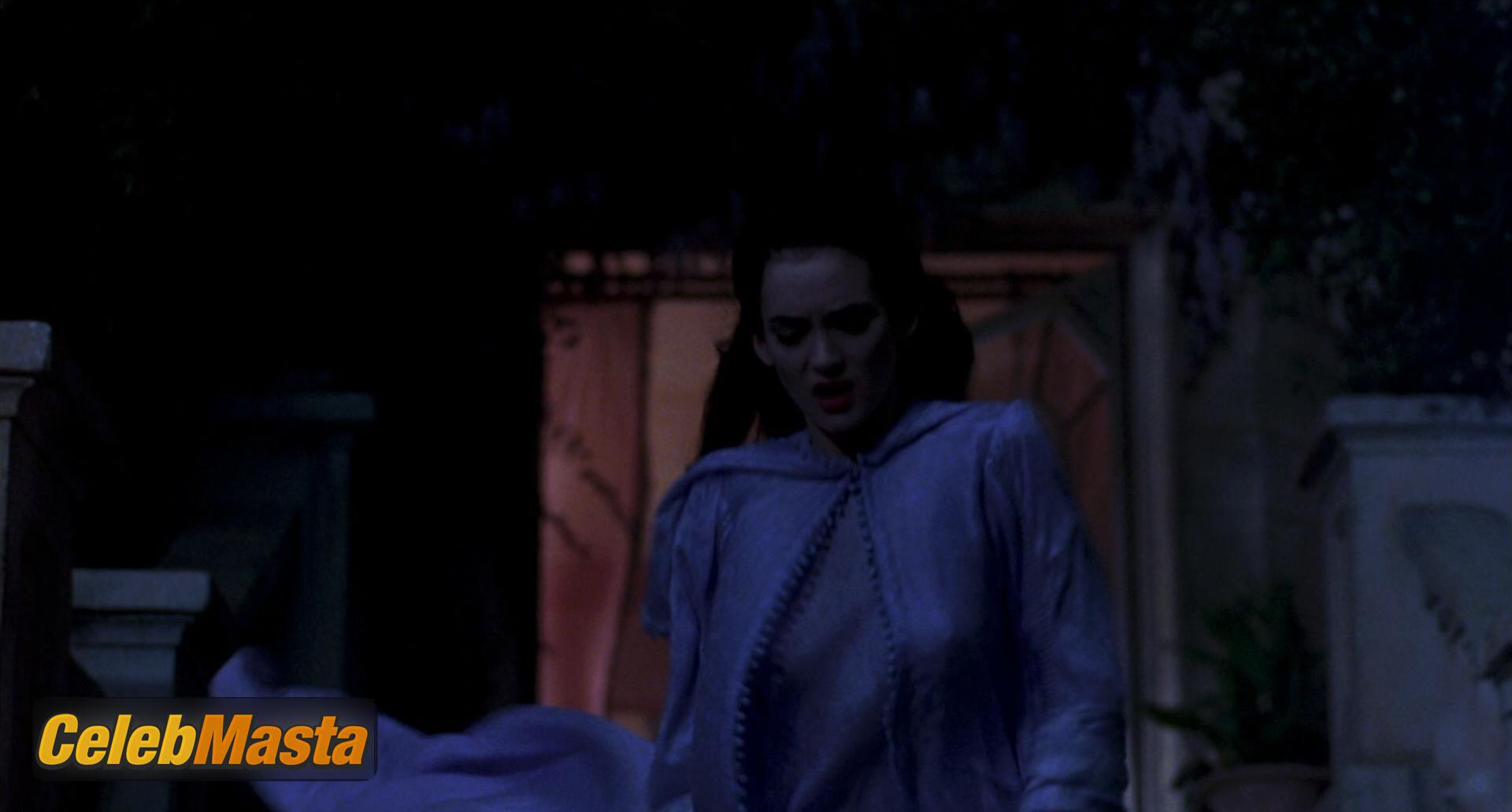 Photo Gallery: Winona Ryder in Dracula photo 4