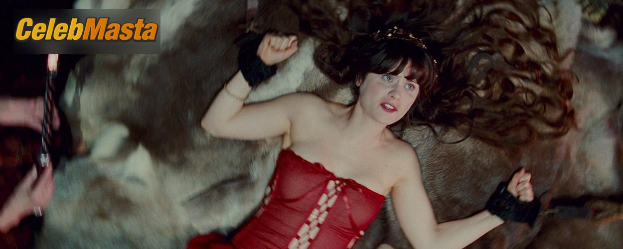 Photo Gallery: Zooey Deschanel in Your Highness photo 1