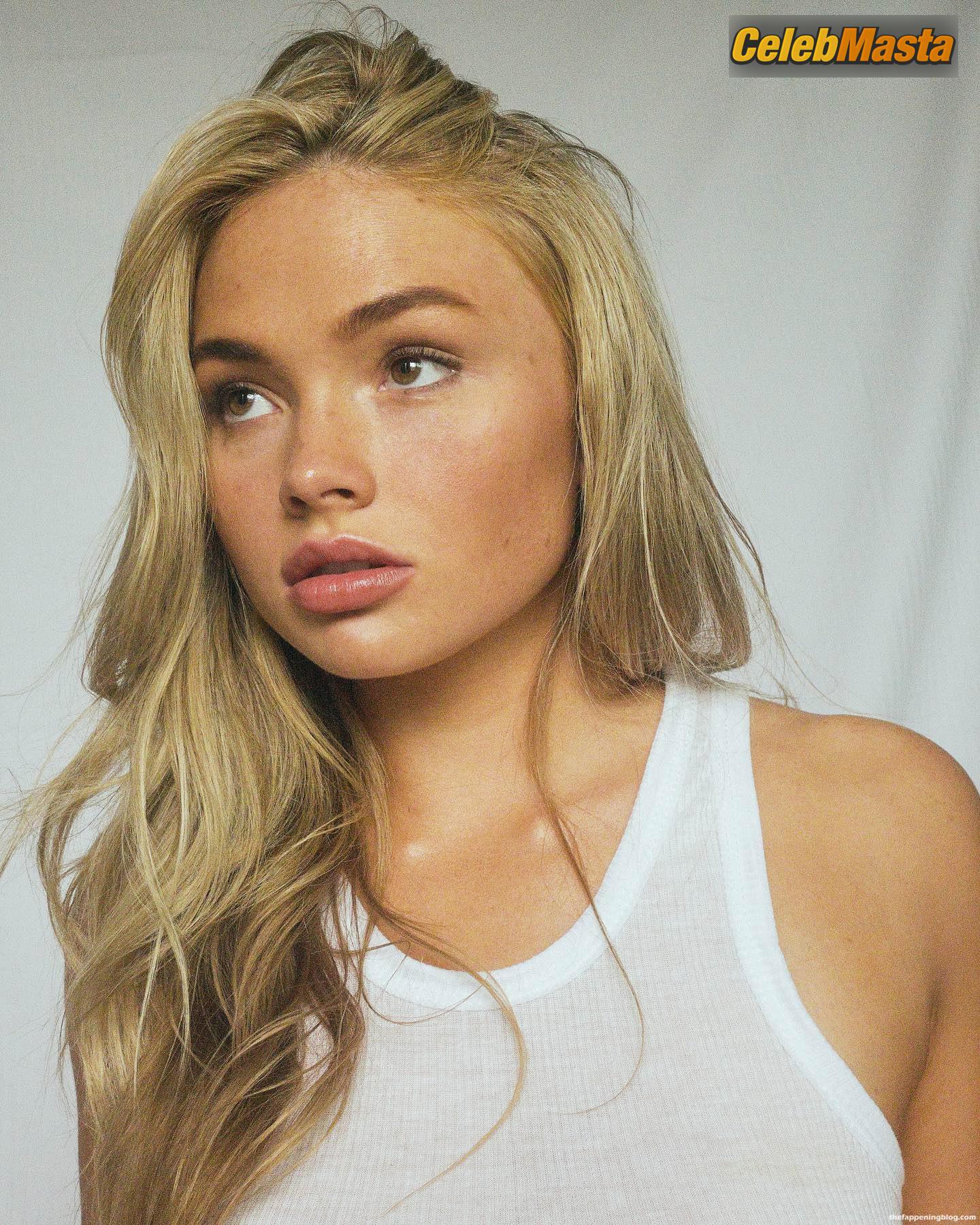 Natalie Alyn Lind Photos: Sexy Poses In A Photoshoot By Noah Asanias photo 1