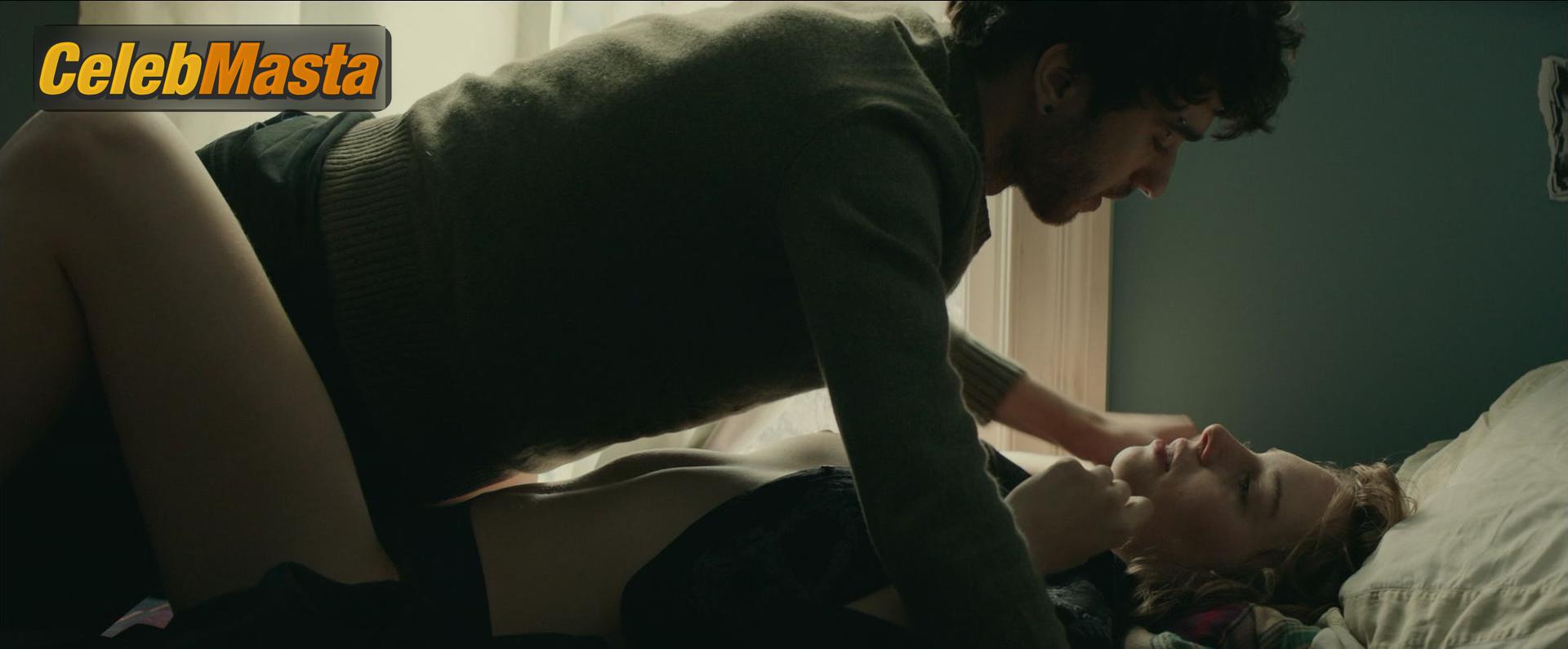 Photo Gallery: Maya Hawke in Human Capital photo 1