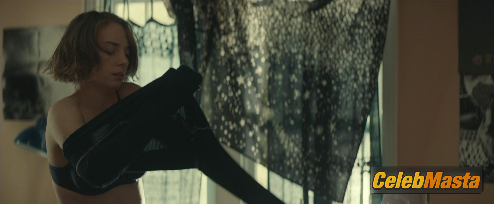 Photo Gallery: Maya Hawke in Human Capital photo 3