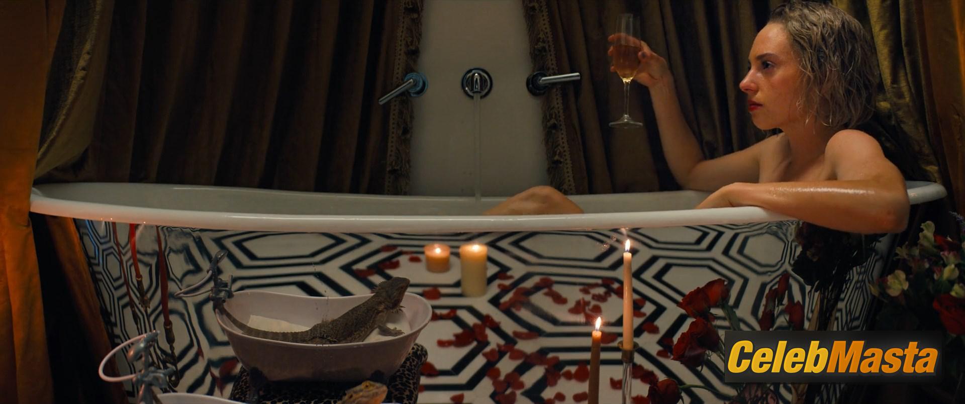 Photo Gallery: Maya Hawke in Do Revenge photo 1