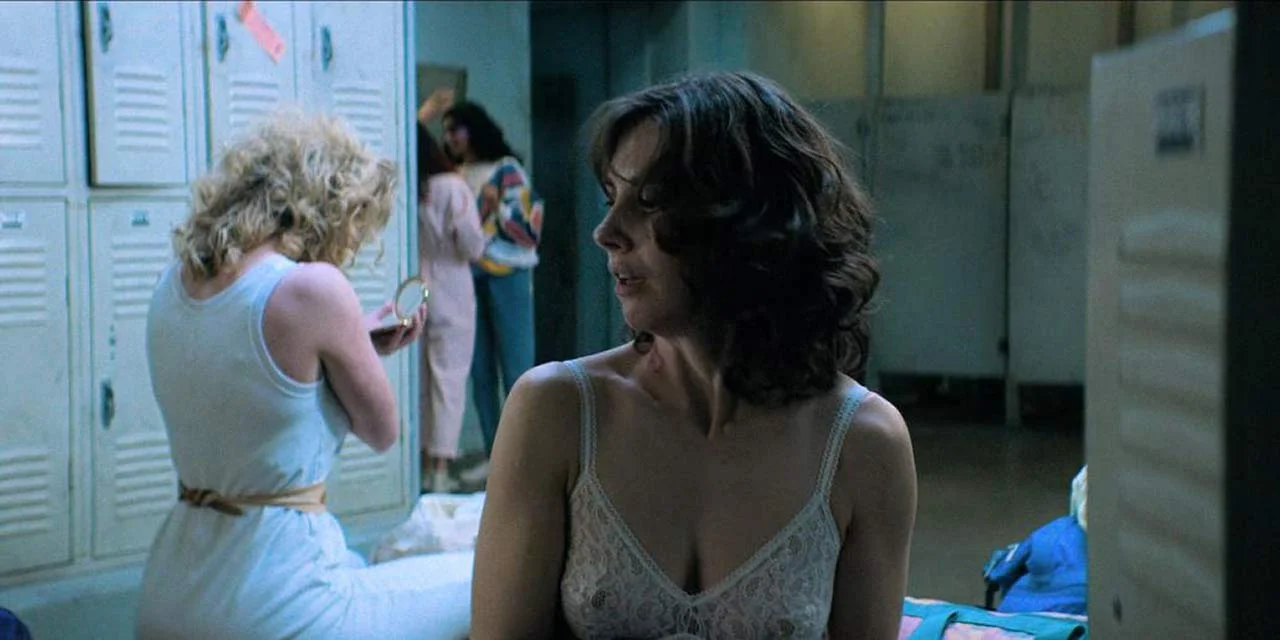 Alison Brie Alison Brie Nude Scene Photos Gallery - Photo 5 of 58