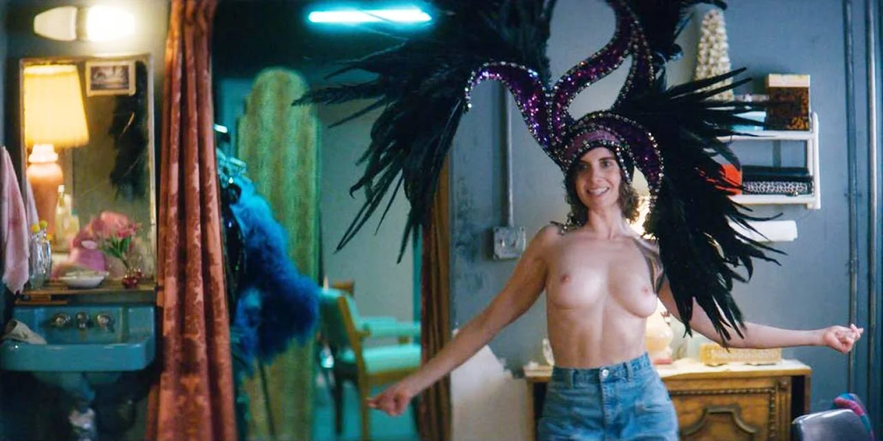 Alison Brie Alison Brie Nude Scene Photos Gallery - Photo 9 of 58