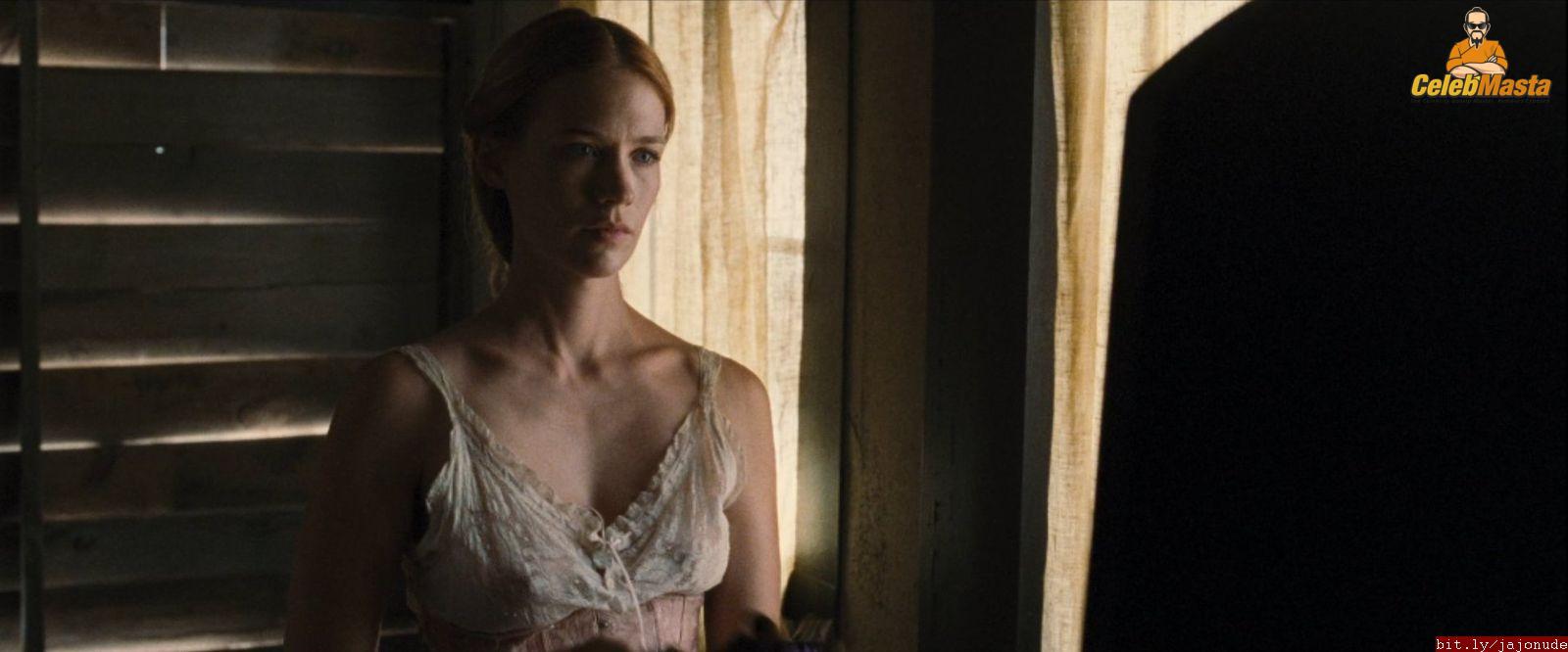 January Jones Nude Photo Gallery: January Jones - Photo 19 of 35