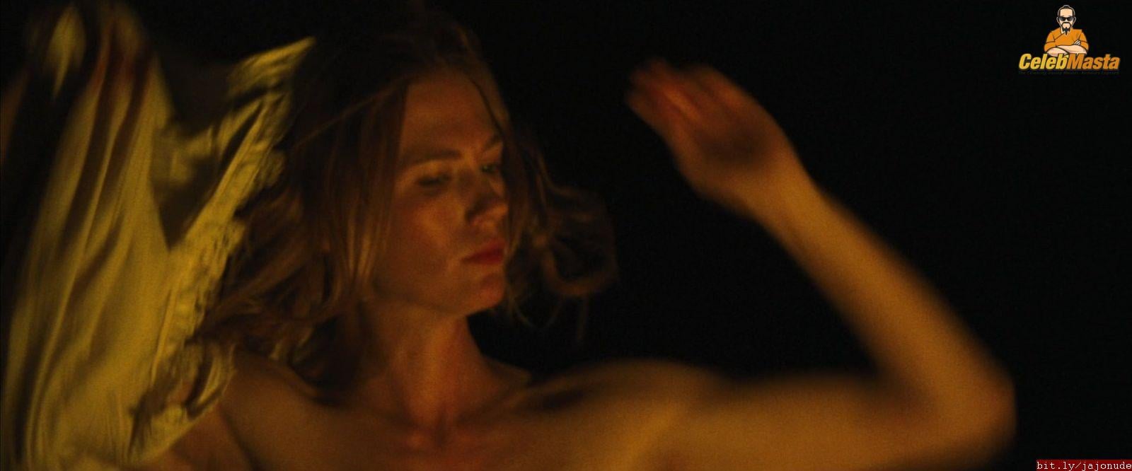 January Jones Nude Photo Gallery: January Jones - Photo 21 of 35