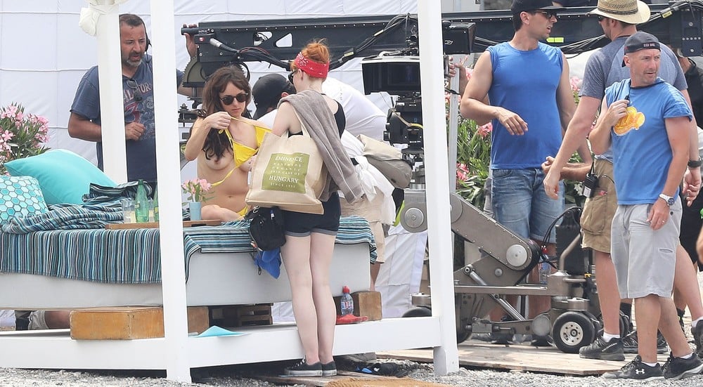 Dakota Johnson Dakota Johnson Nude Scene Photos Gallery - Photo 18 of 25