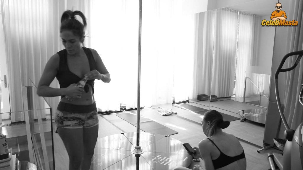 Jennifer Lopez Jennifer Lopez Naked Photo Gallery - Photo 73 of 140