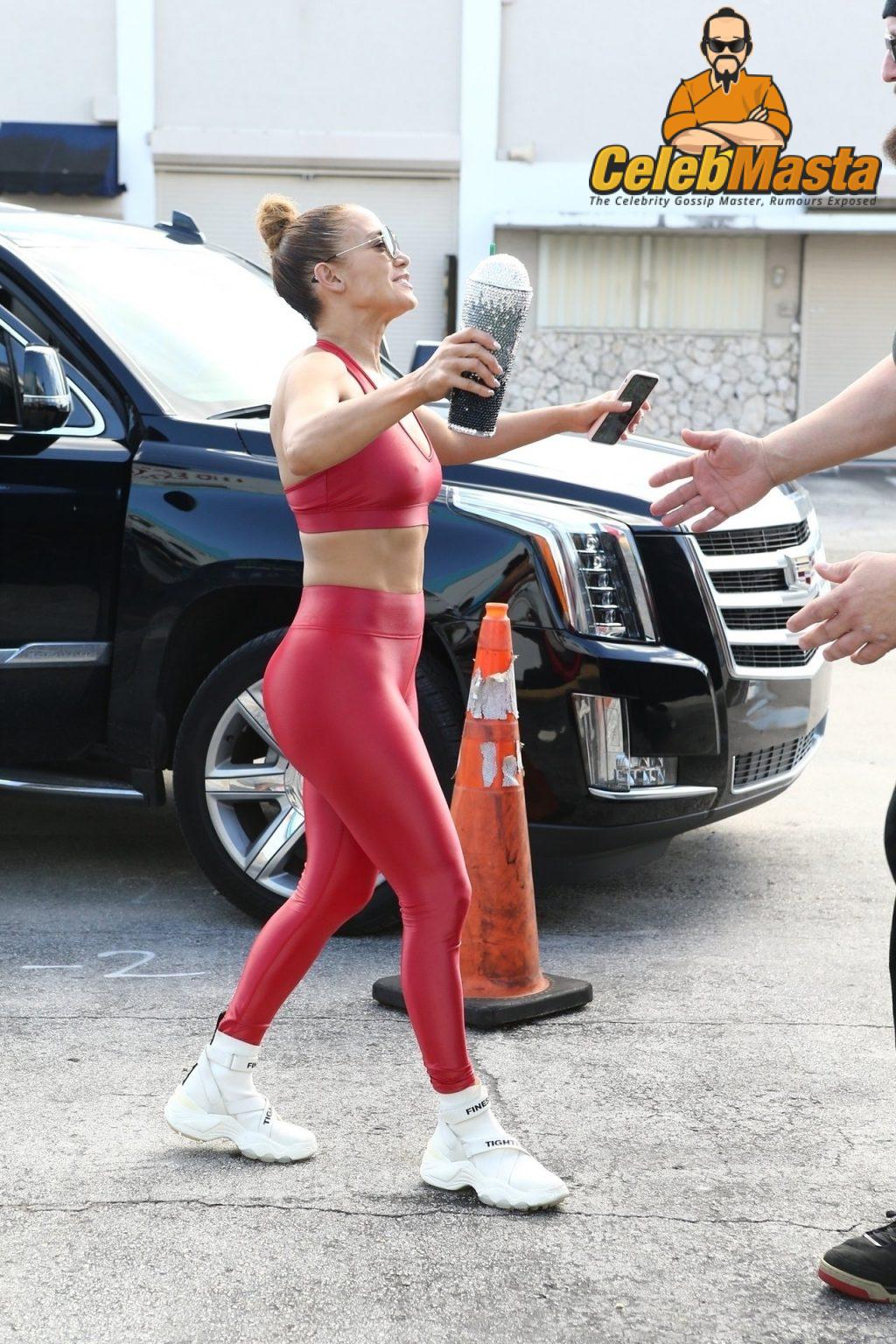 Jennifer Lopez Nude Photo Gallery: Jennifer Lopez - Photo 18 of 55