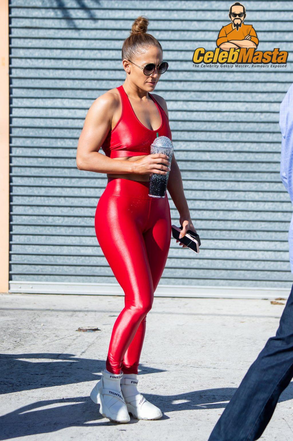 Jennifer Lopez Nude Photo Gallery: Jennifer Lopez - Photo 49 of 55