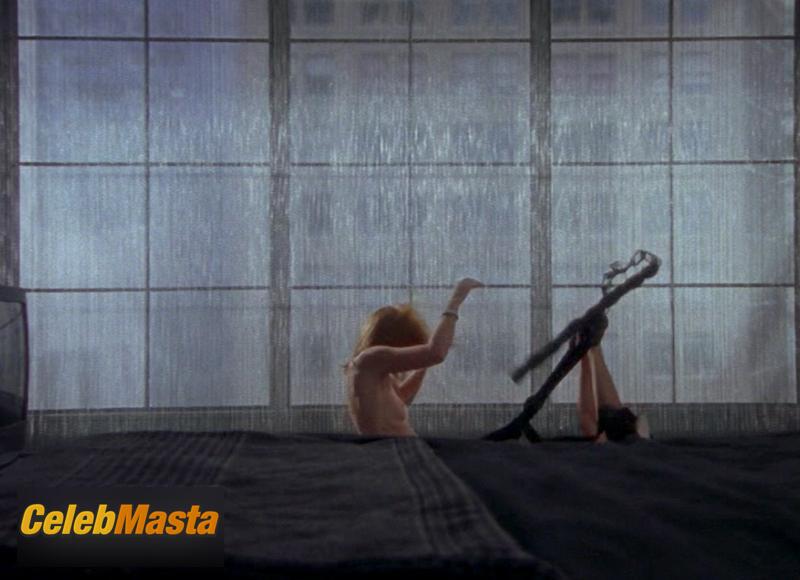 Kim Cattrall Kim Cattrall Nude Photos from Sex And The City - Photo 76 of 100