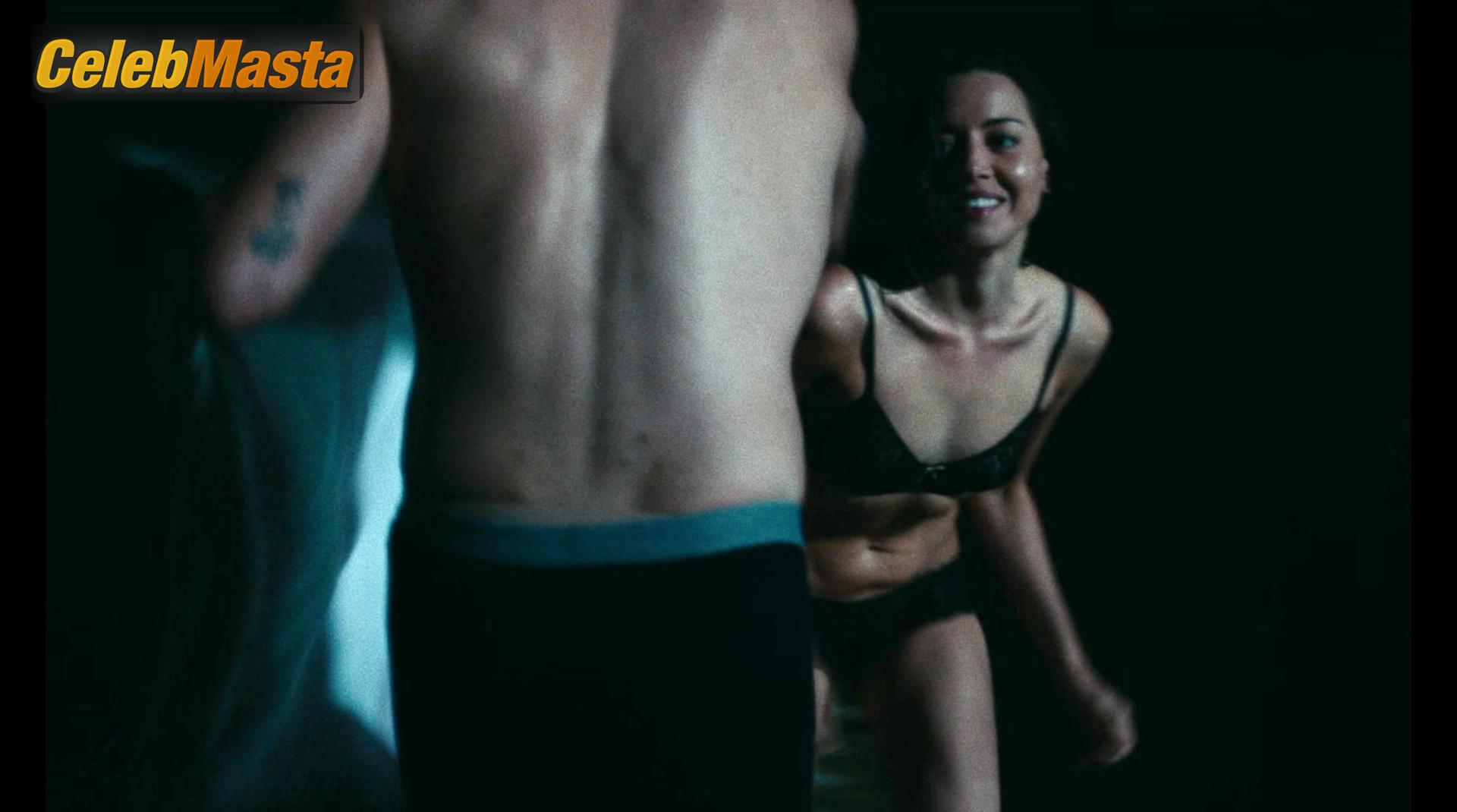 Aubrey Plaza Aubrey Plaza Sexy Nude Gallery from Black Bear - Photo 5 of 12