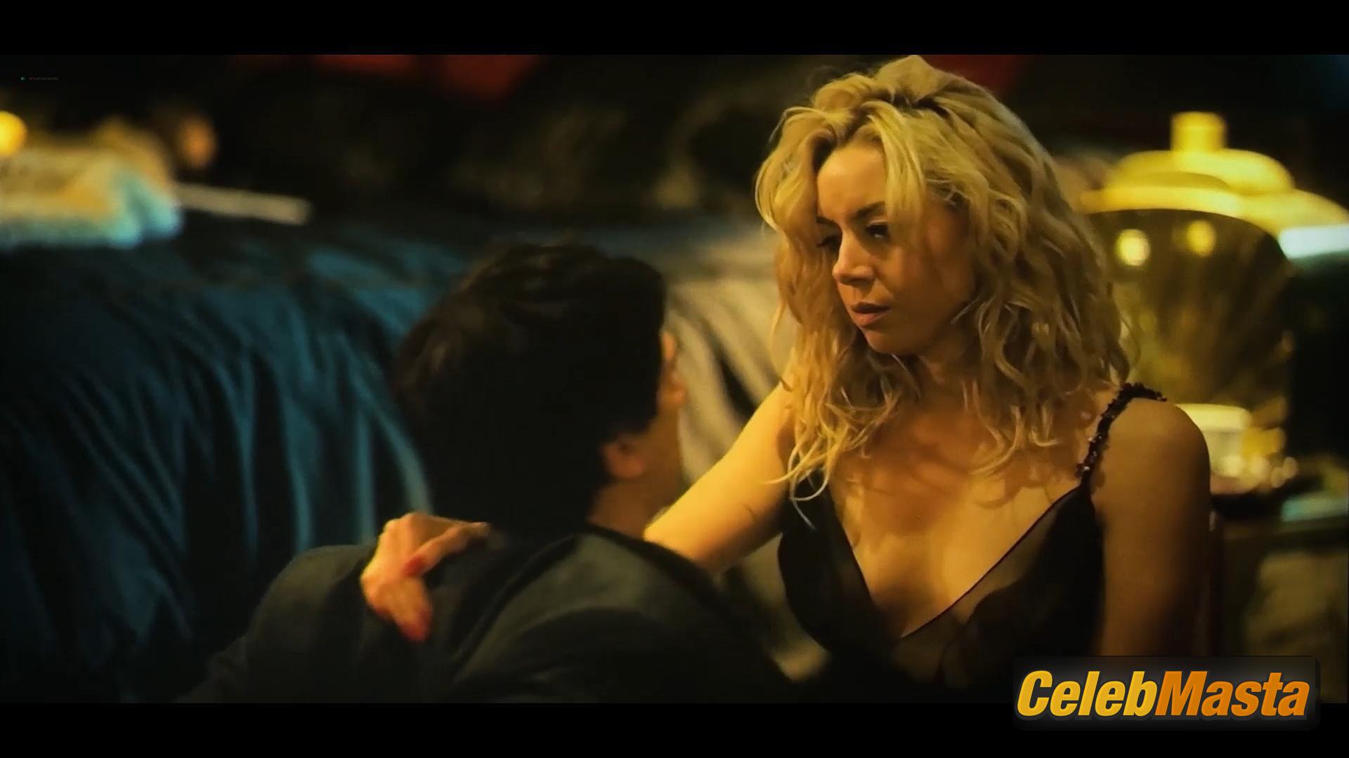 Aubrey Plaza Nude Photo Gallery: Aubrey Plaza in Megalopolis - Photo 18 of 29