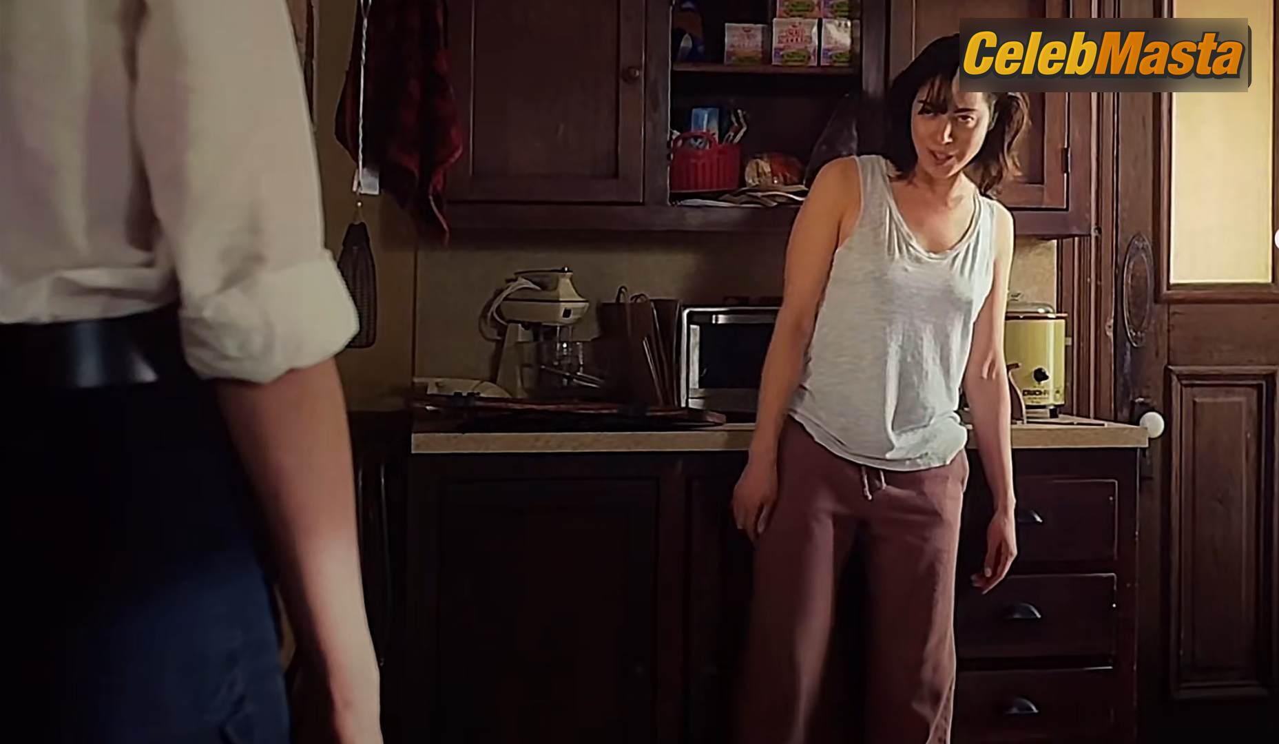 Aubrey Plaza Aubrey Plaza Topless Photo Set from Honey Don't! - Photo 30 of 31