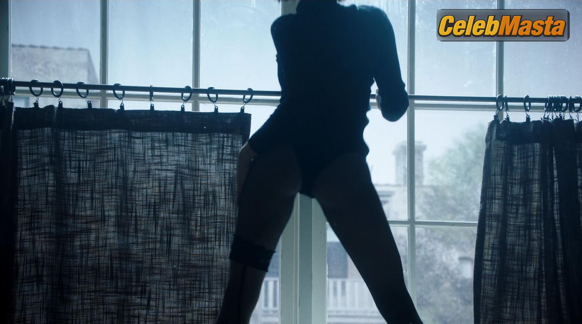 Aubrey Plaza Nude Photo Gallery: Aubrey Plaza in Legion - Photo 18 of 29