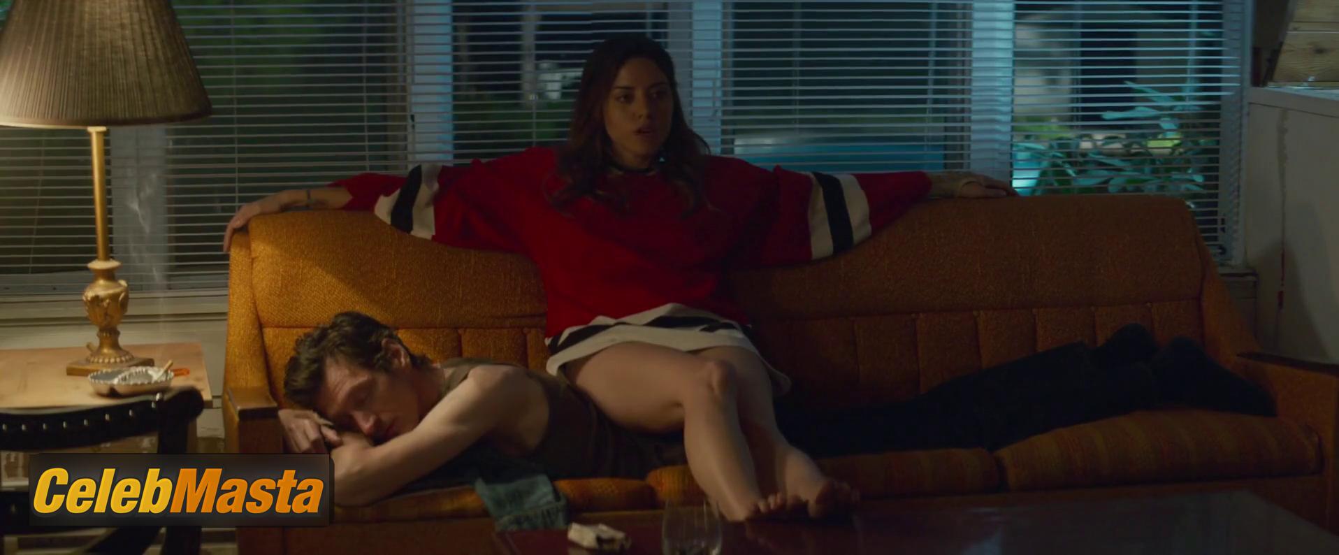 Aubrey Plaza Aubrey Plaza Sexy Nude Gallery from Honey Don't! - Photo 244 of 294