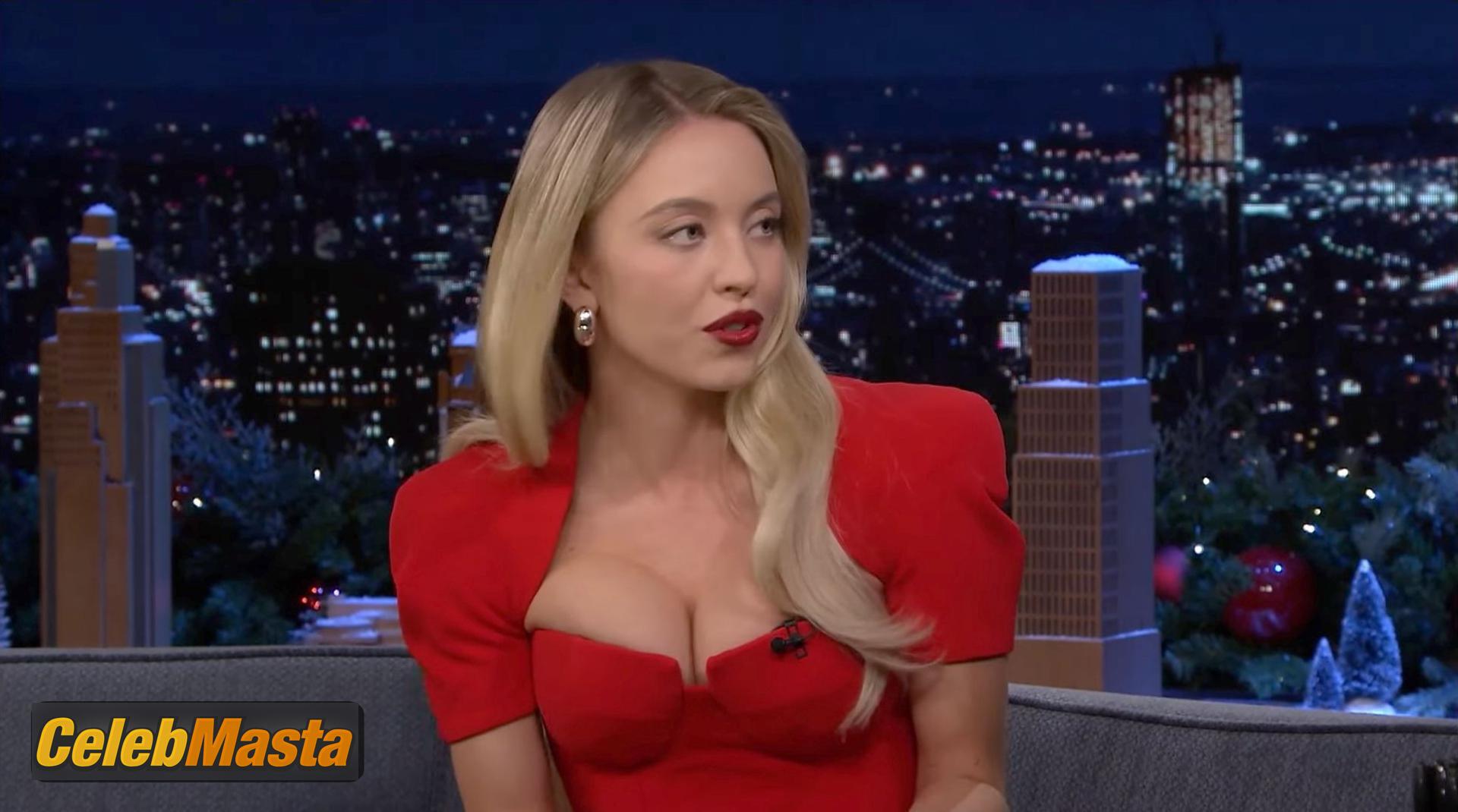 Sydney Sweeney Naked Photo Gallery — The Tonight Show Starring Jimmy Fallon photo 4