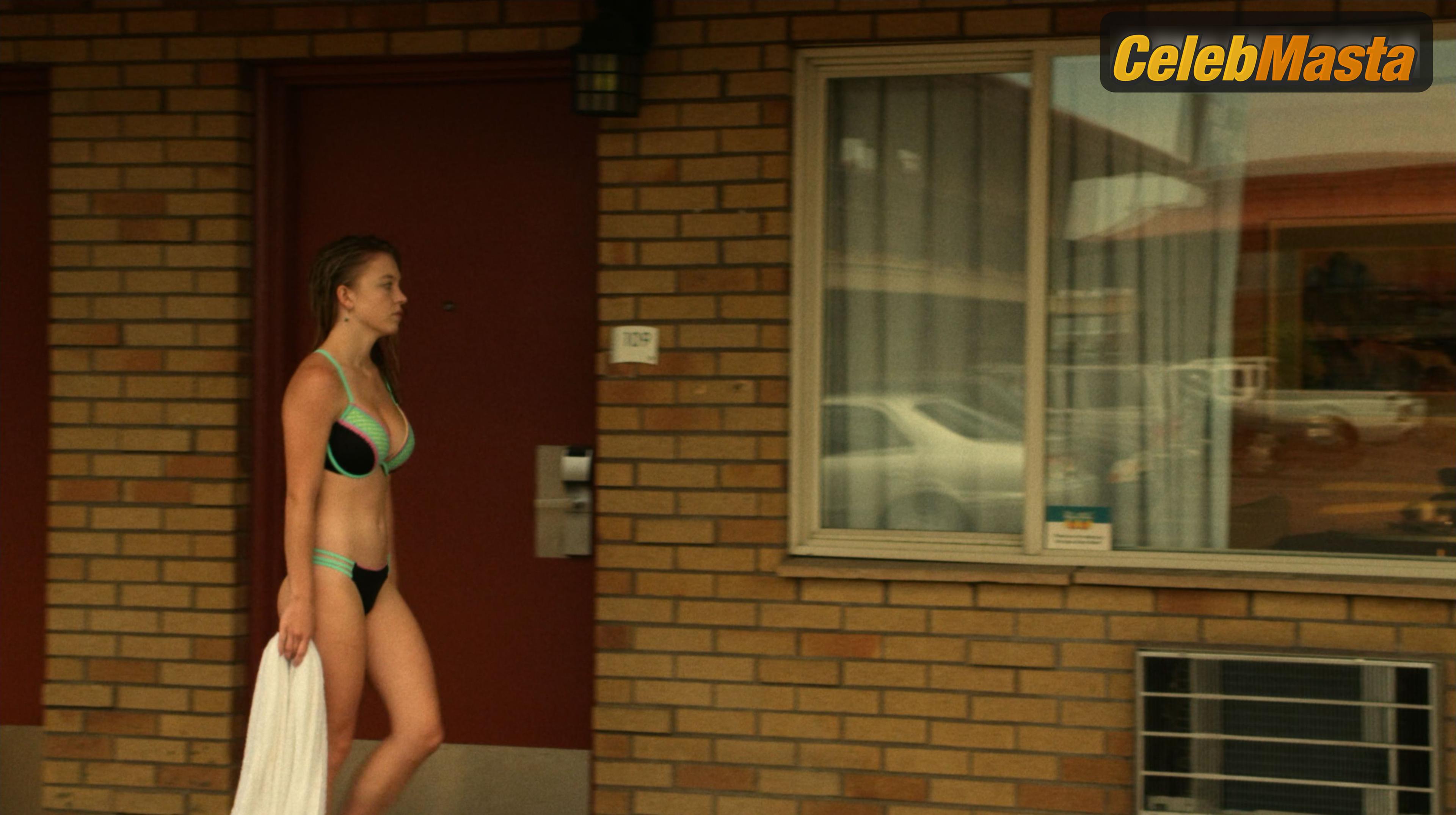 Sydney Sweeney Sydney Sweeney Sexy Nude Gallery from Everything Sucks! - Photo 5 of 13