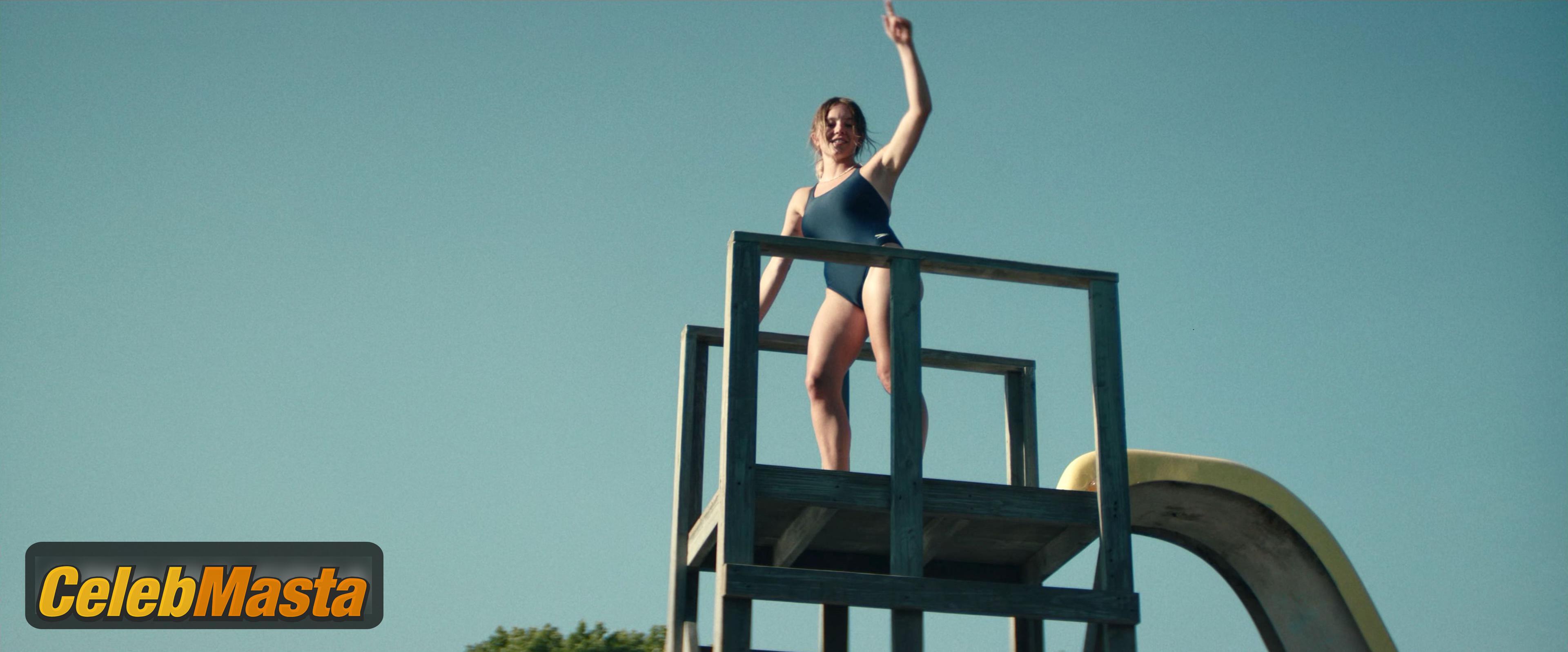 Nude Photo Gallery: Sydney Sweeney in Echo Valley photo 3