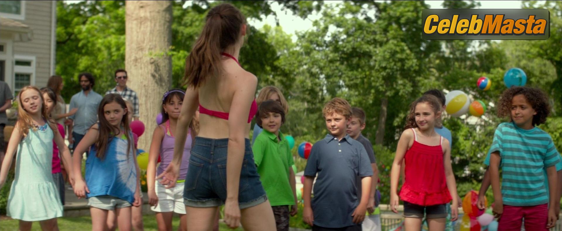 Alison Brie Alison Brie Sexy Nude Gallery from Sleeping With Other People - Photo 5 of 11