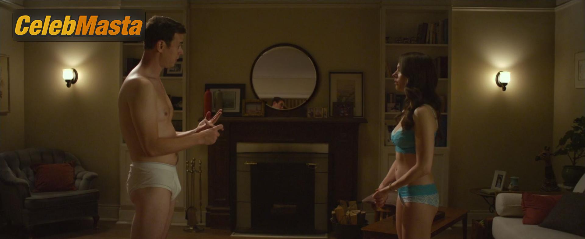 Alison Brie Alison Brie Topless Photo Set from No Stranger Than Love - Photo 7 of 10