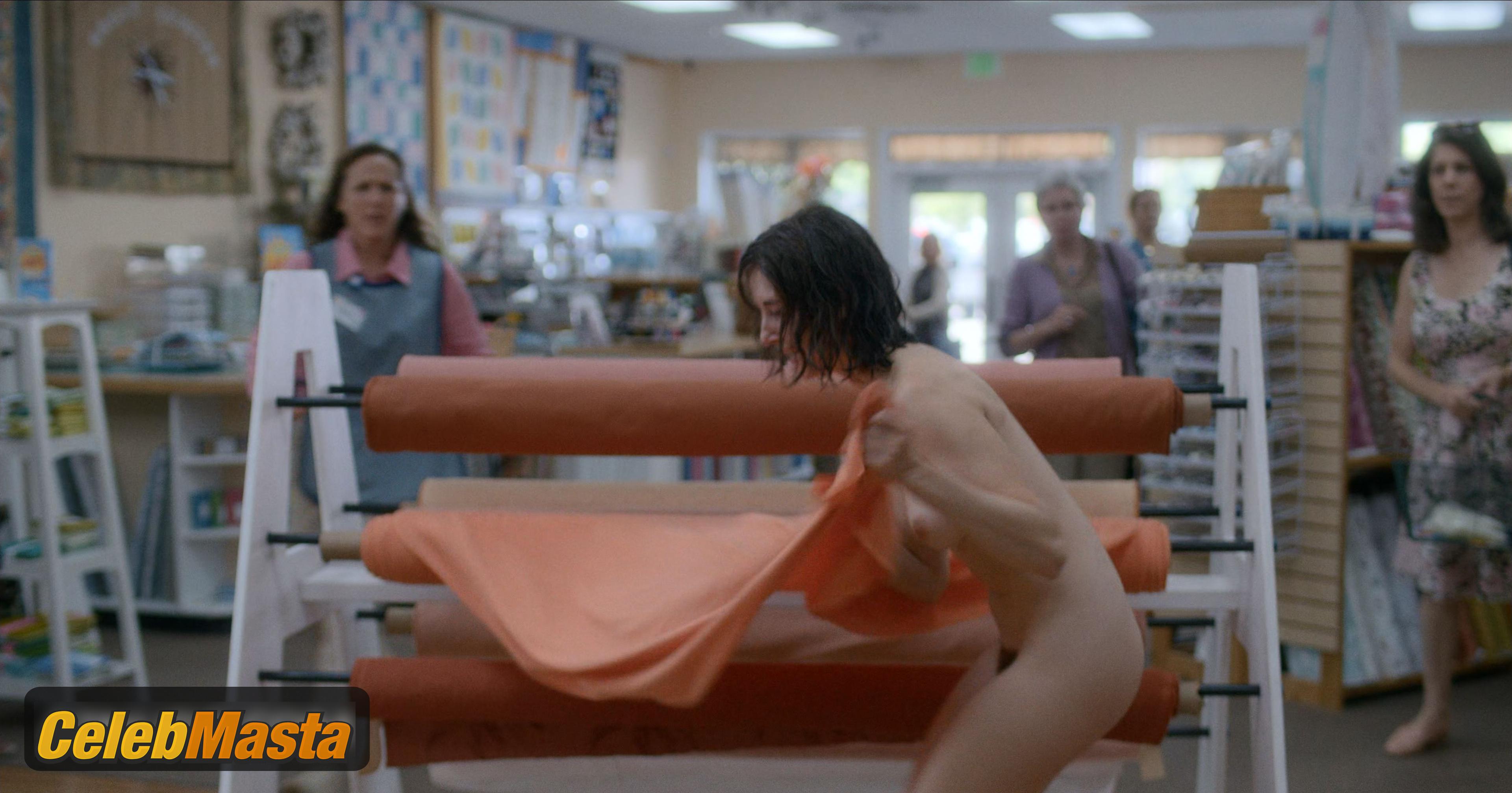 Alison Brie Alison Brie Nude Pics from the Set of Horse Girl - Photo 7 of 8